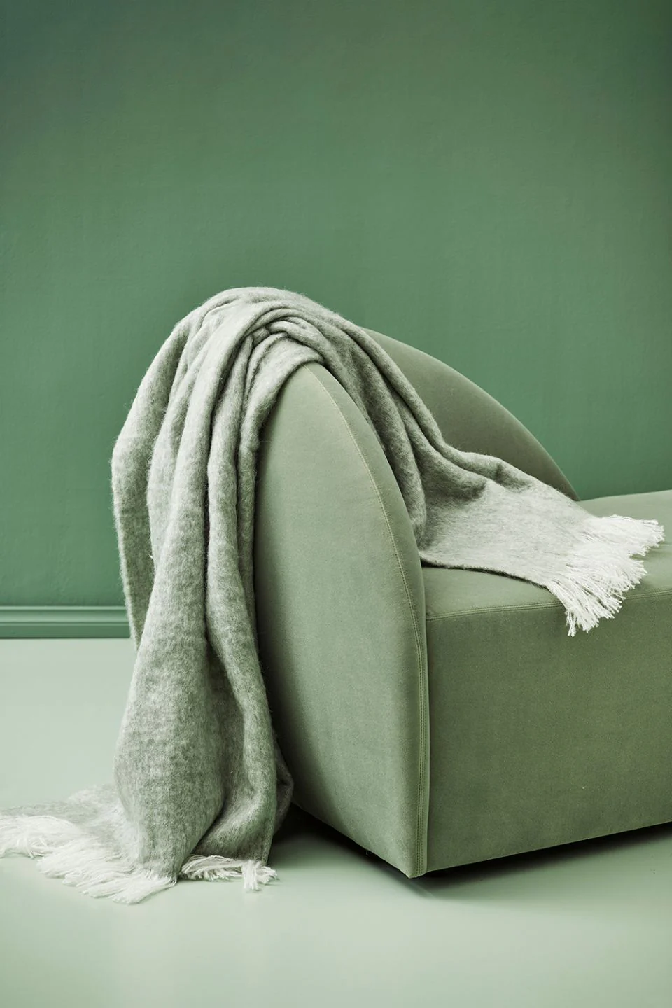 Sorrento Sage Super Soft 125x150cm Throw - Image 2