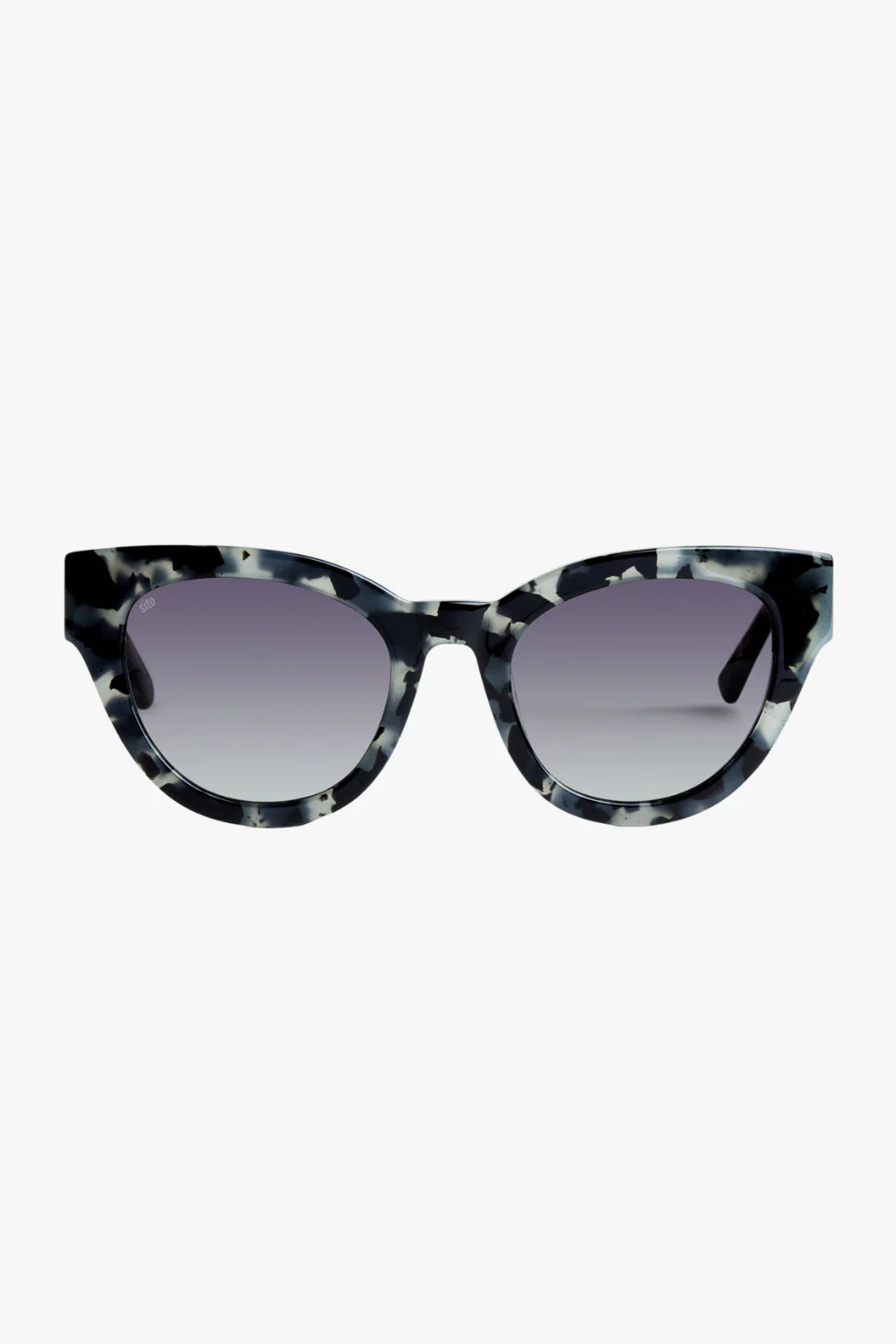 Soul Fusion Black Tort Smoke Gradient Sunglasses - Image 2