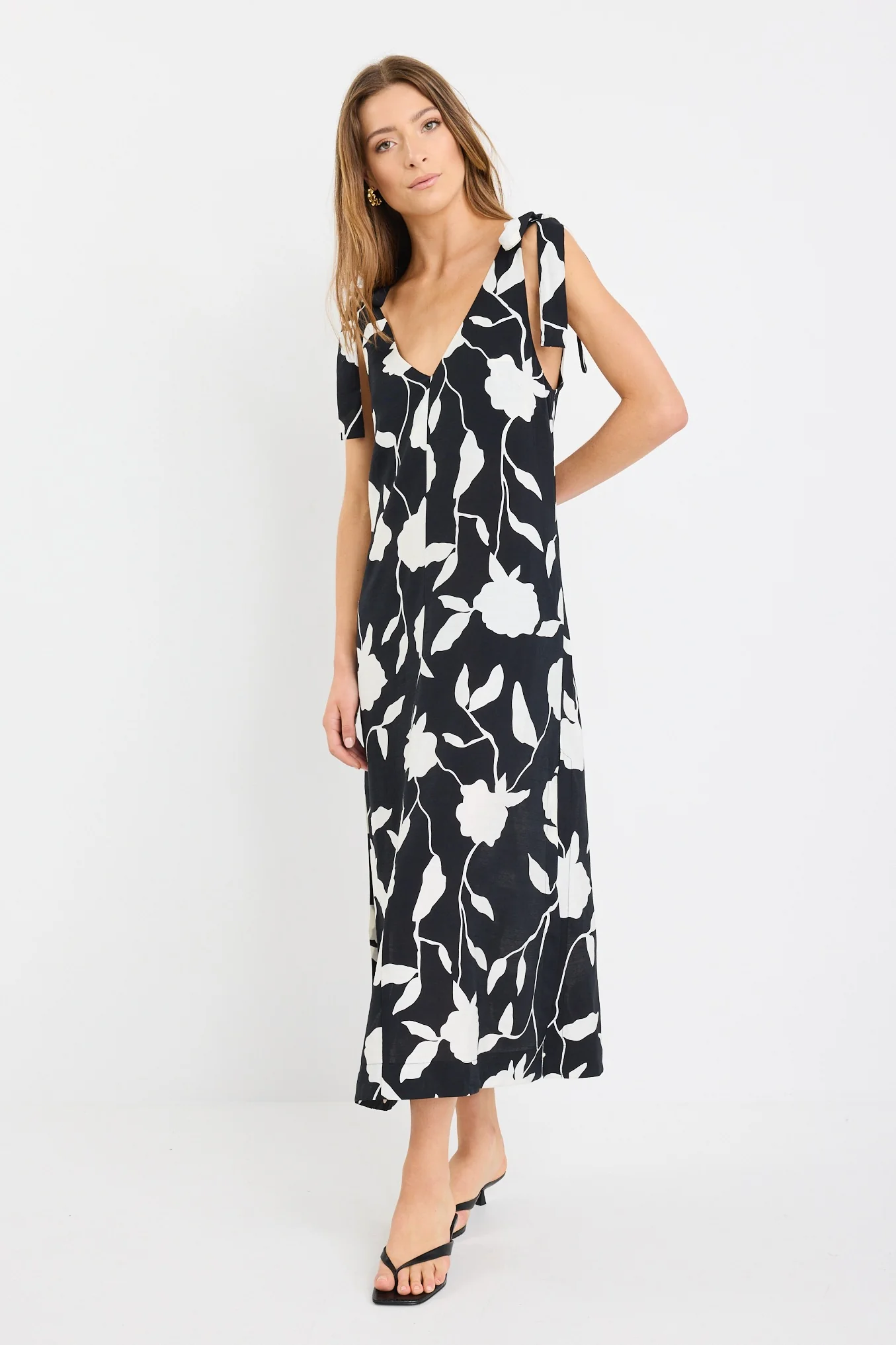 Spontaneous Black and White Floral Tie Shoulder Relaxed Midi Dress - Image 2