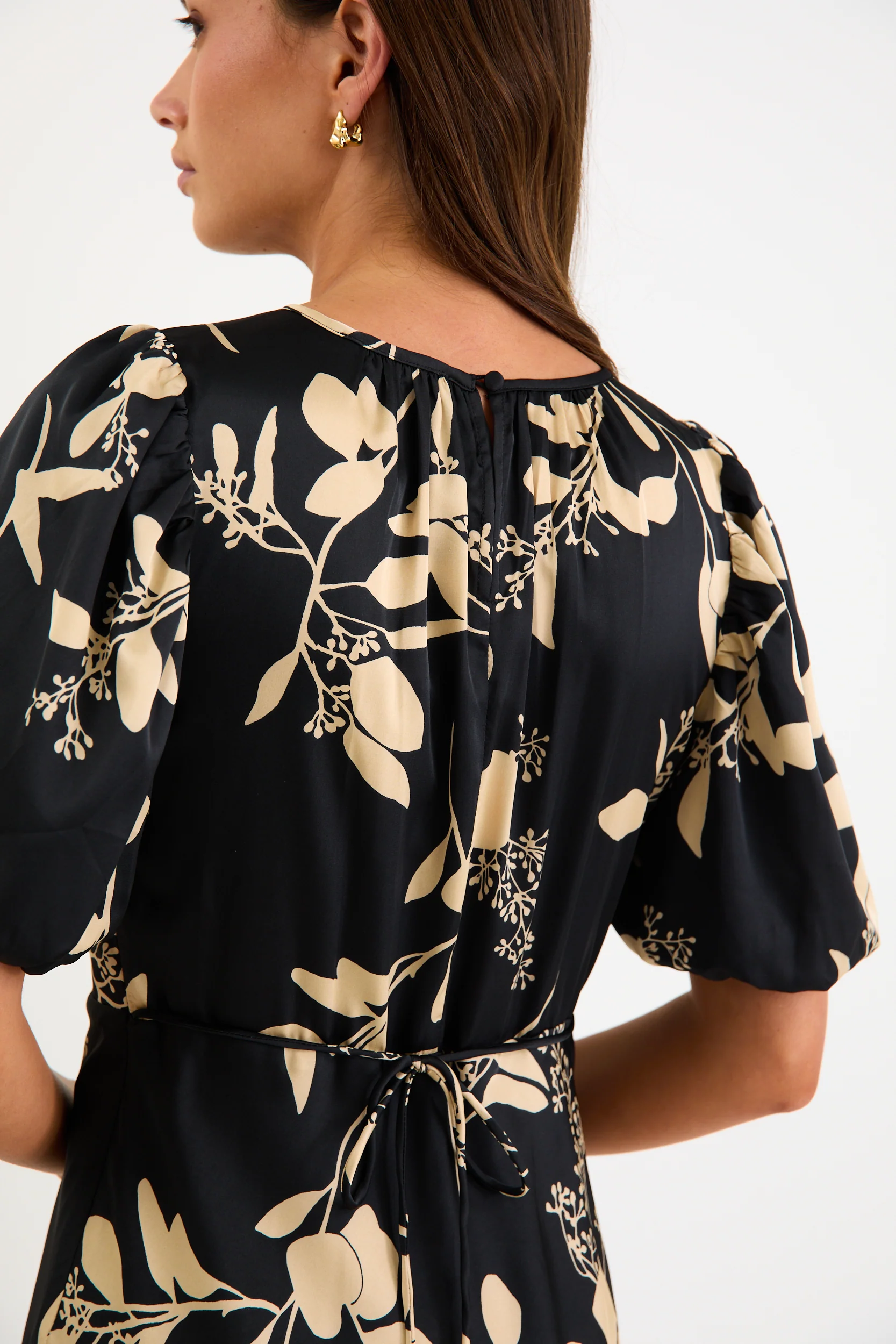 Stage Black Beige Floral Satin Puff Sleeve Floaty Maxi Dress - Image 4