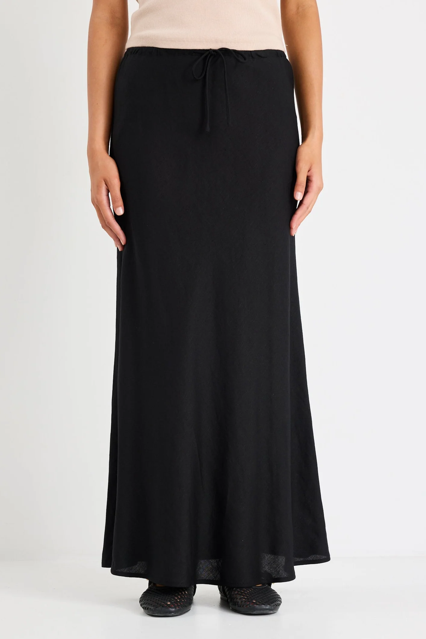 Summit Black Linen Blend Tie Waist Bias Maxi Skirt - Image 4