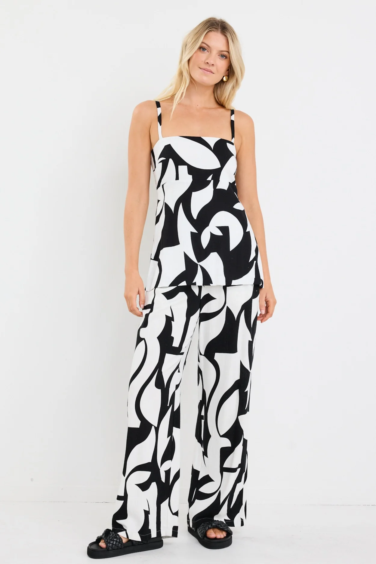 Sunkissed Black Ivory Cutout Print Split Hem Cami Top - Image 3