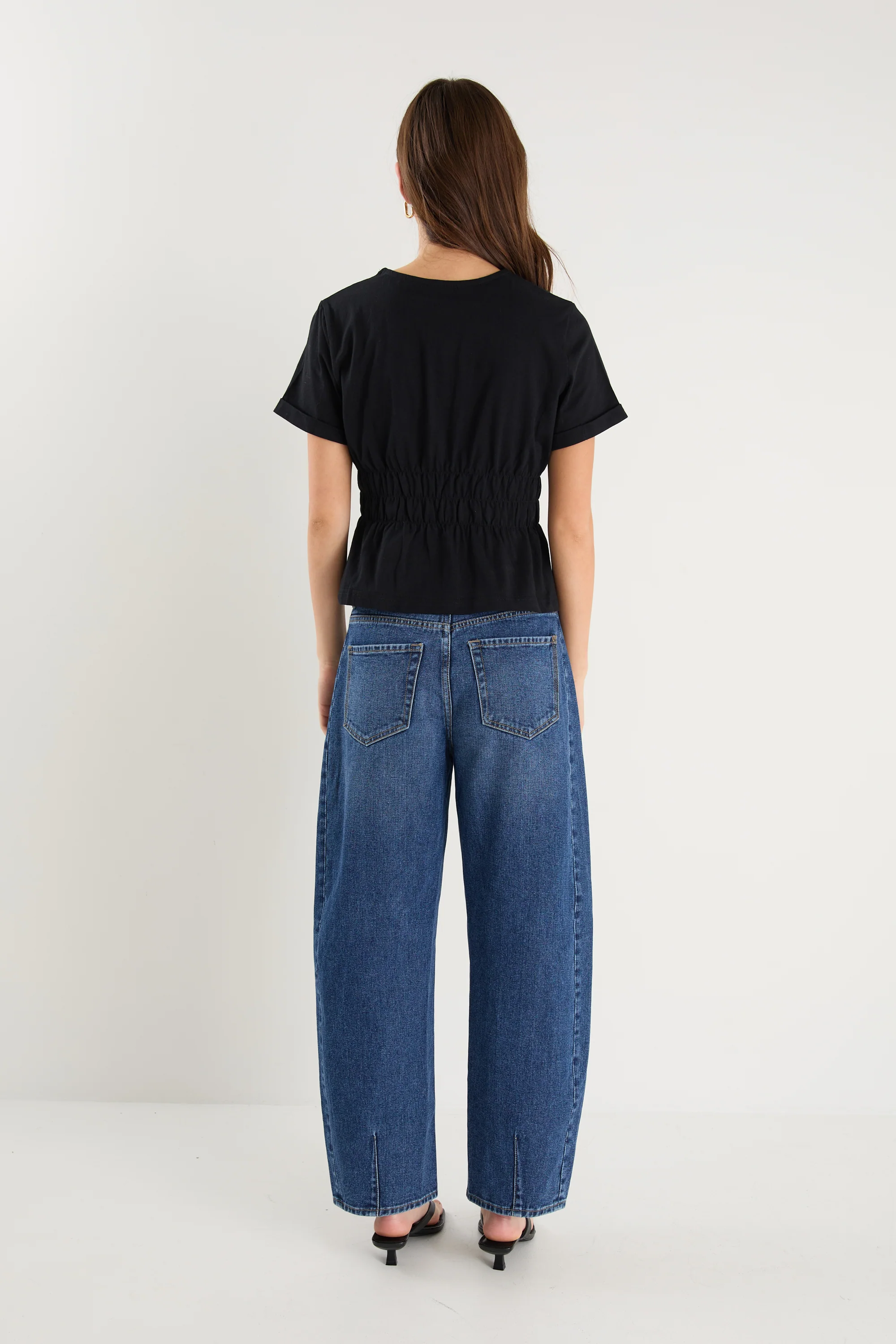 Svelte Black Shirred Detail SS Tee - Image 4