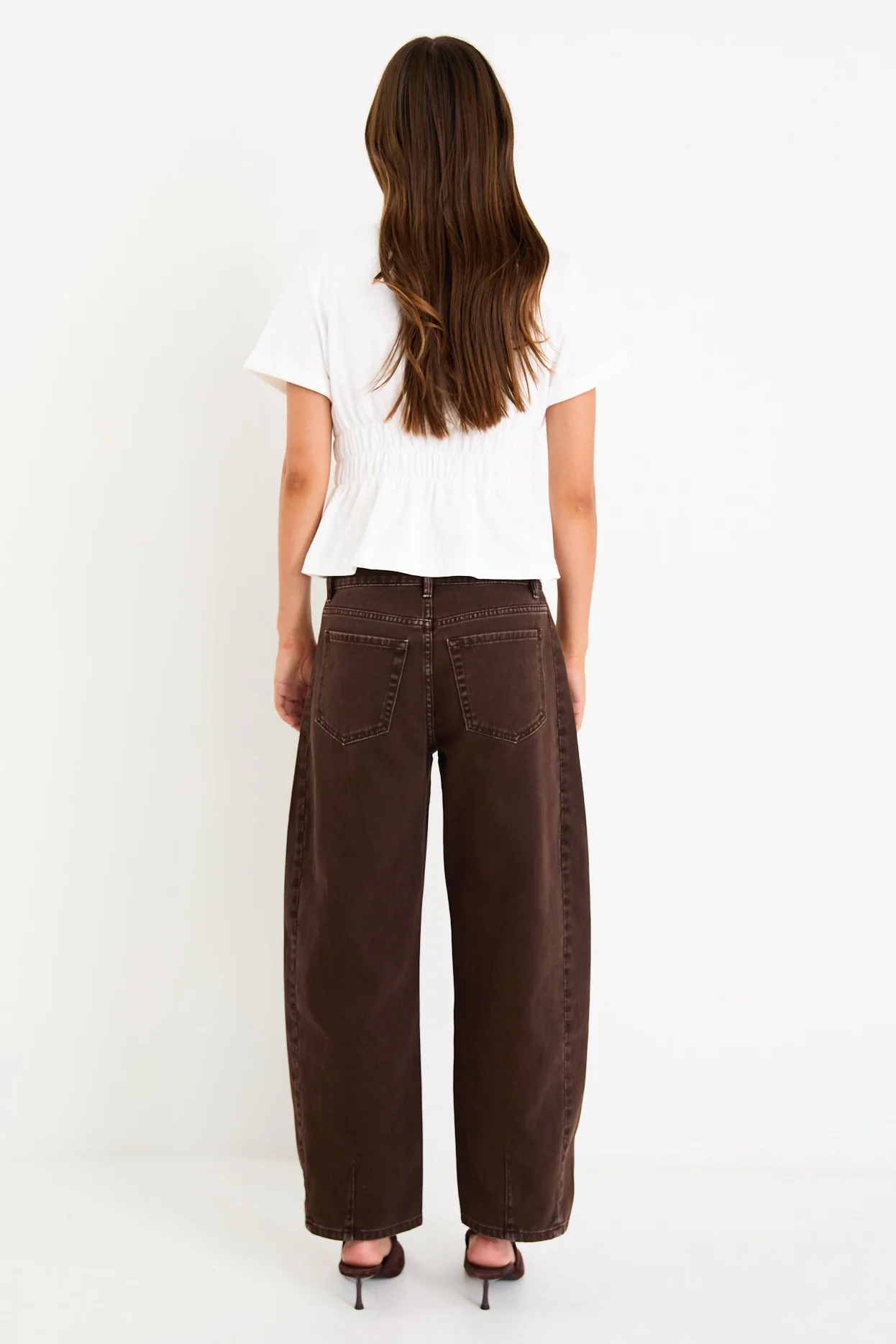 Svelte Ivory Shirred Detail SS Tee - Image 5