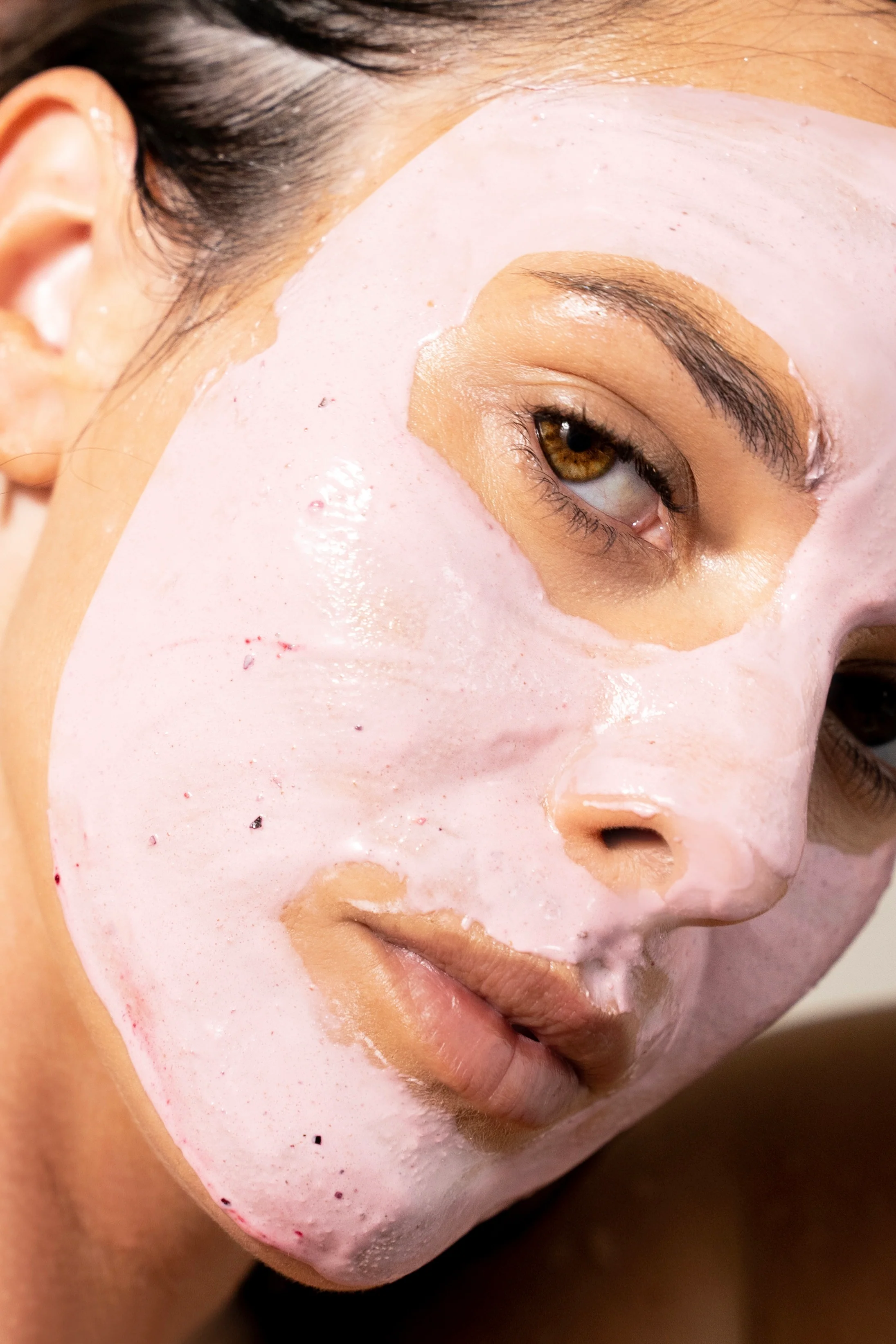 Sweet Muse Pink Vitamin C Facial Mask - Image 3