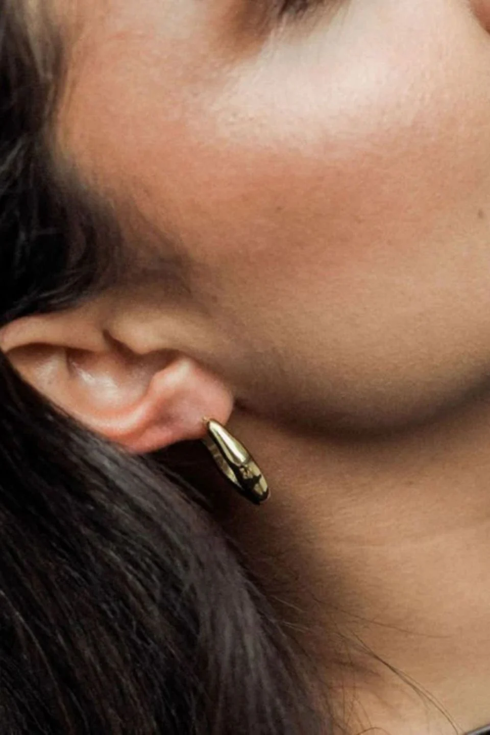 The Organic Wavy Gold Hoop Earrings