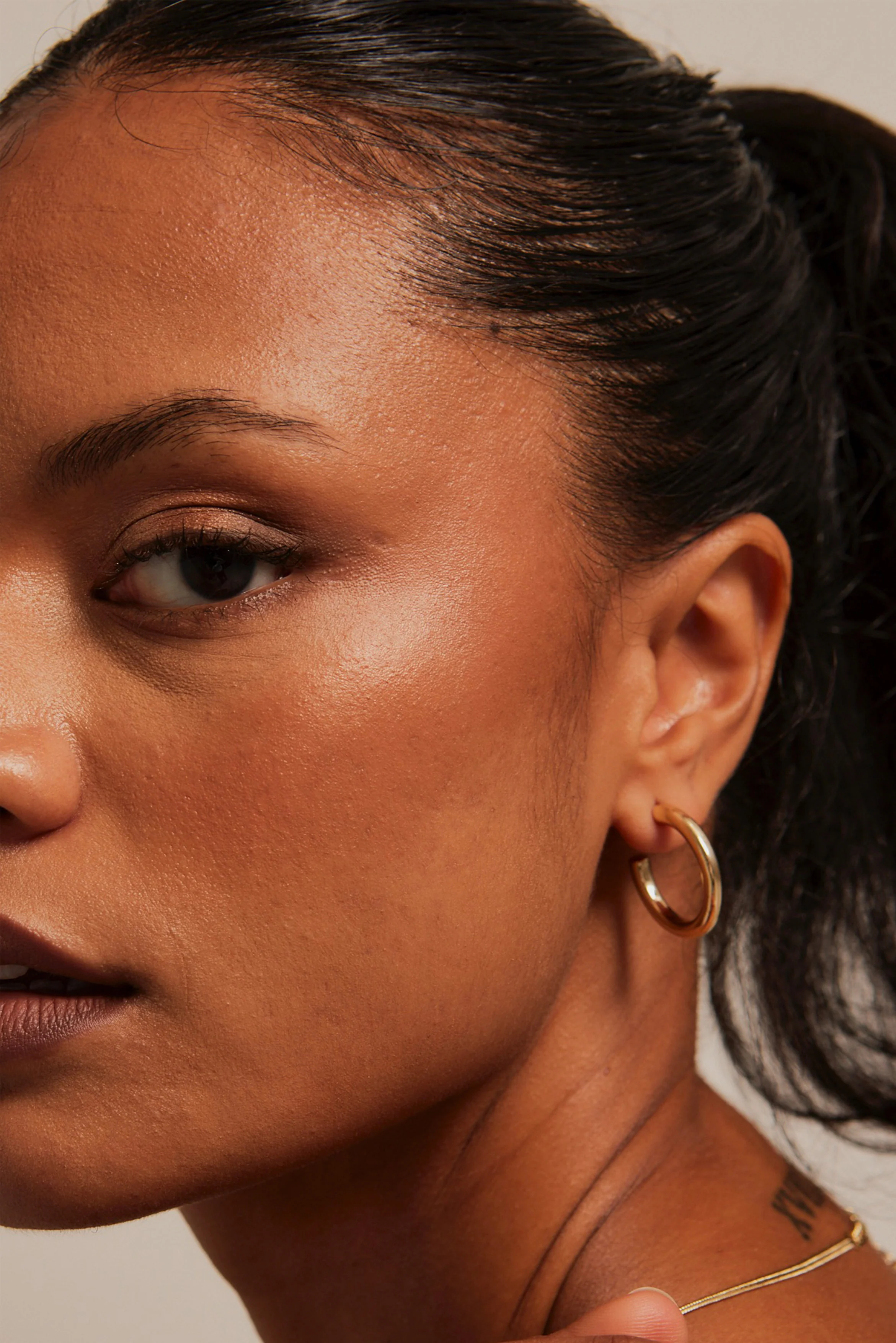Thick Classic EOL Gold Hoop Earrings - Image 2