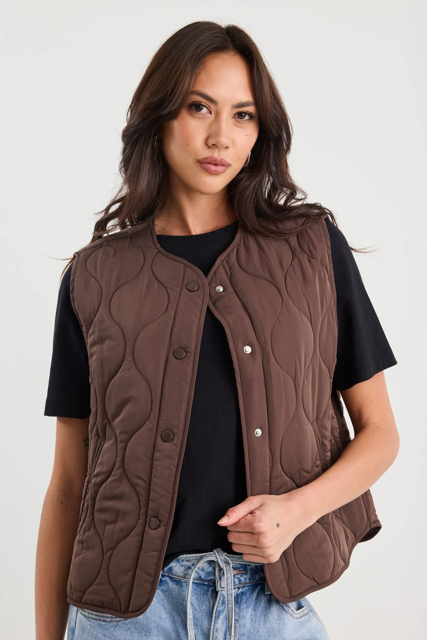 Touchstone Chocolate Lightweight Quilted Vest - Image 3