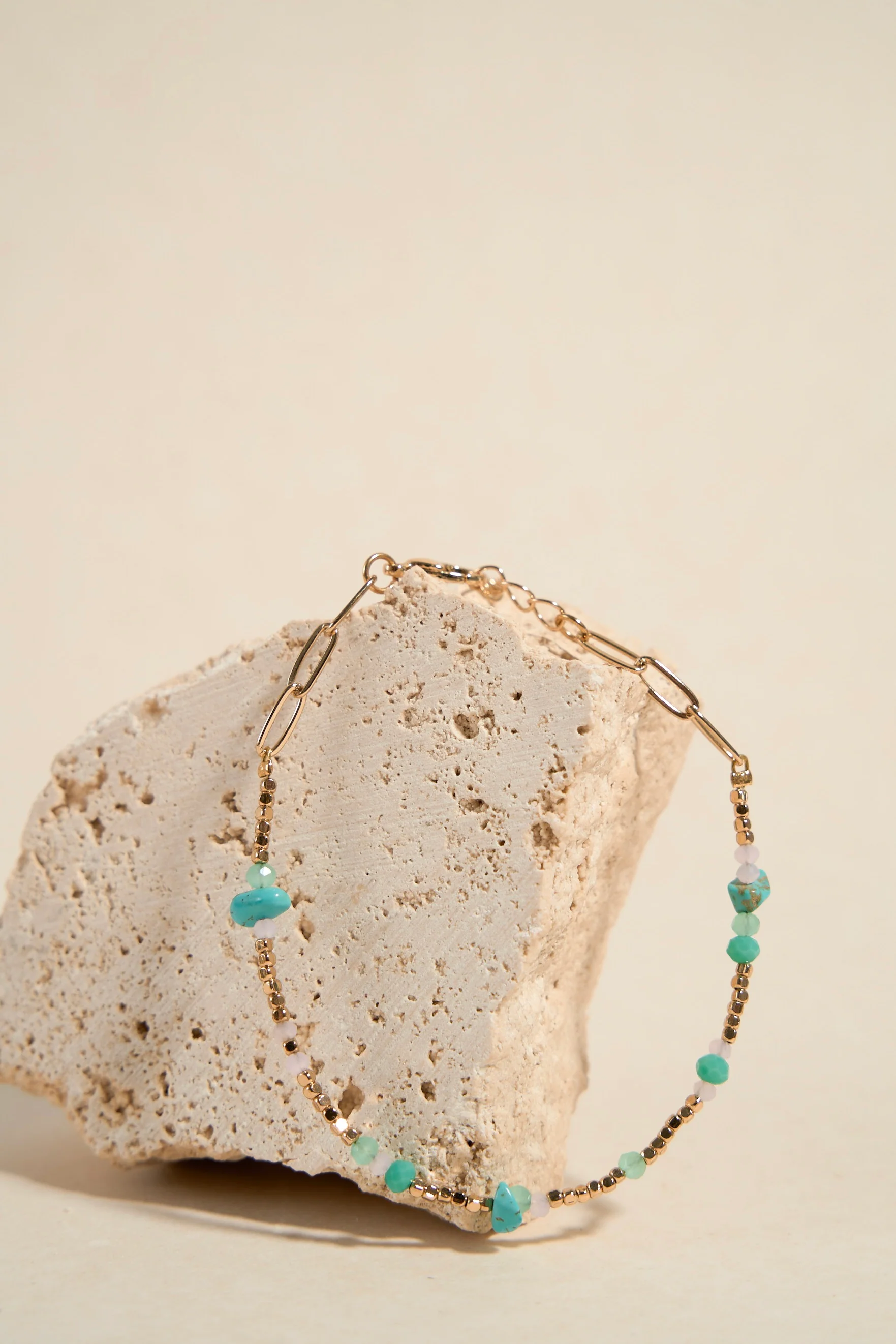 Turquoise Bead Gold Bracelet - Image 2