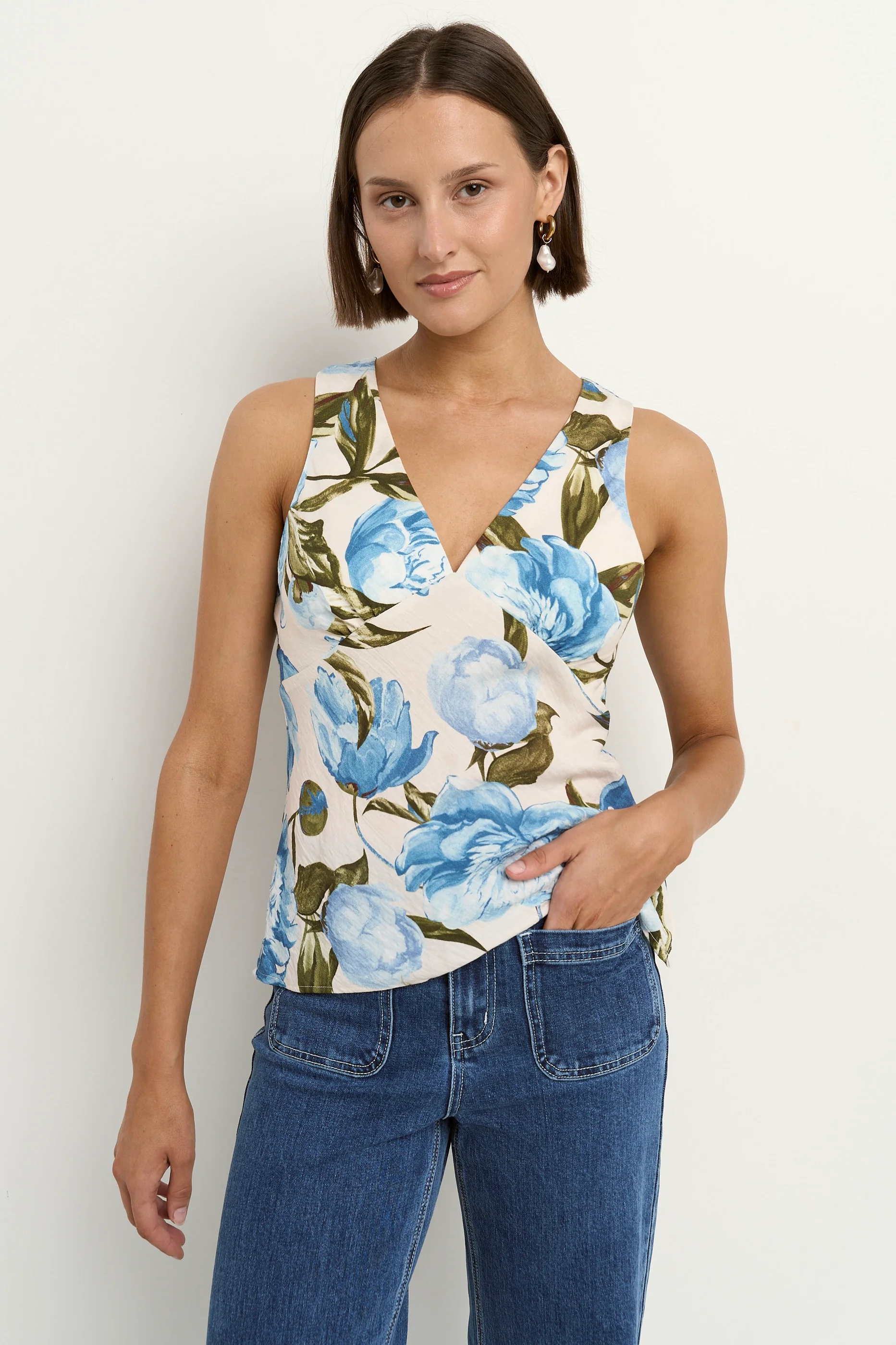 Vienna Blue Vintage Floral V Neck Sleeveless Top - Image 2