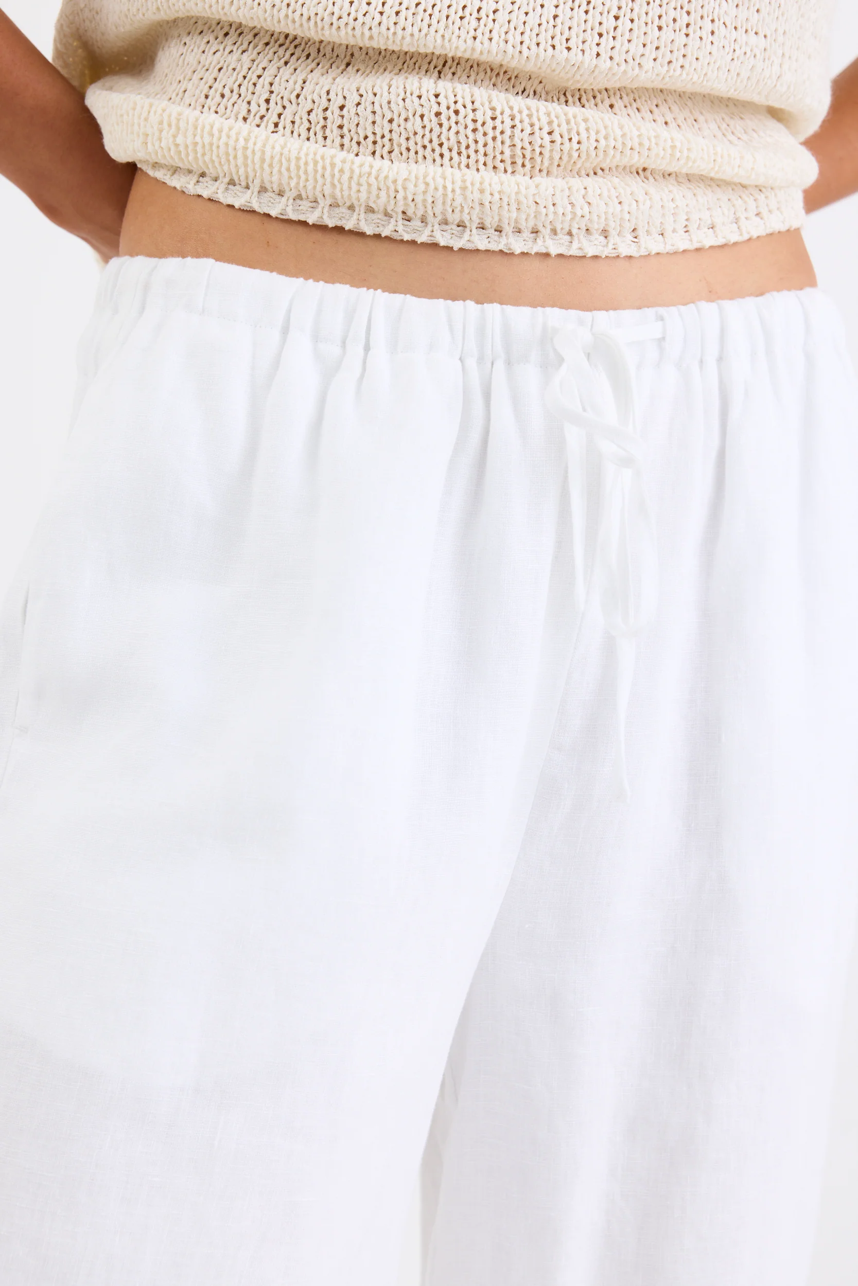 Wellness White Linen Pull On Wide Leg Pants - Image 4