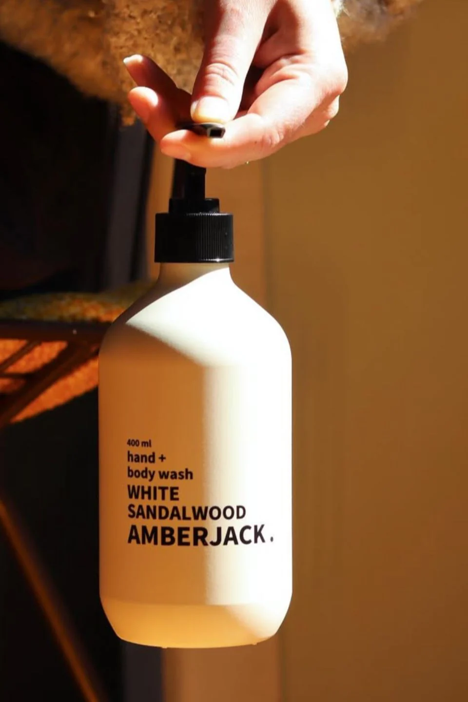 White Sandalwood 400ml Hand + Body Wash