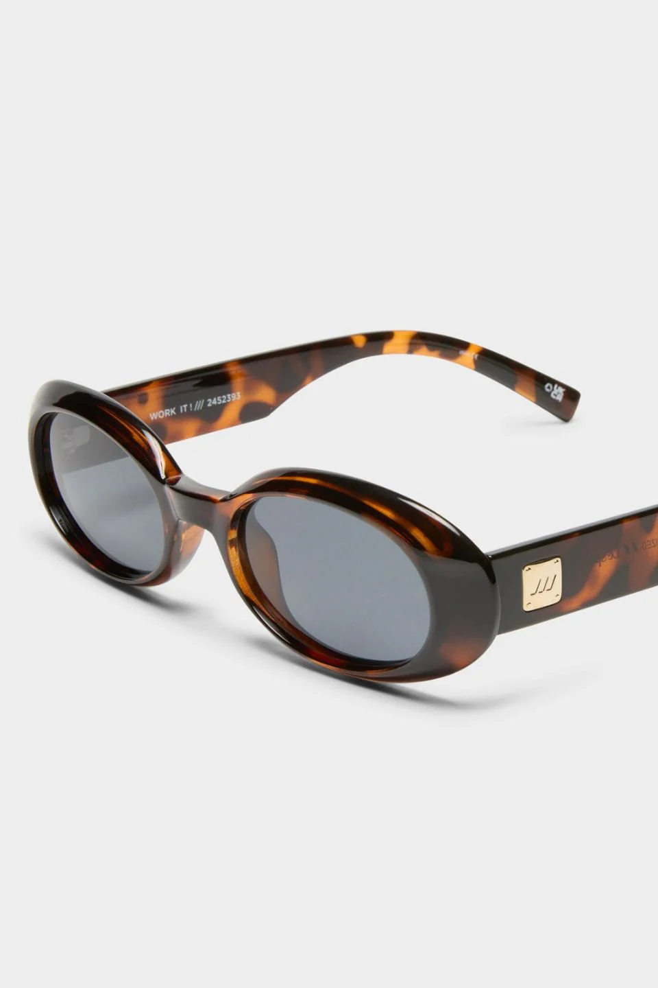 Work It Dark Tort Round Polarized Sunglasses - Image 2