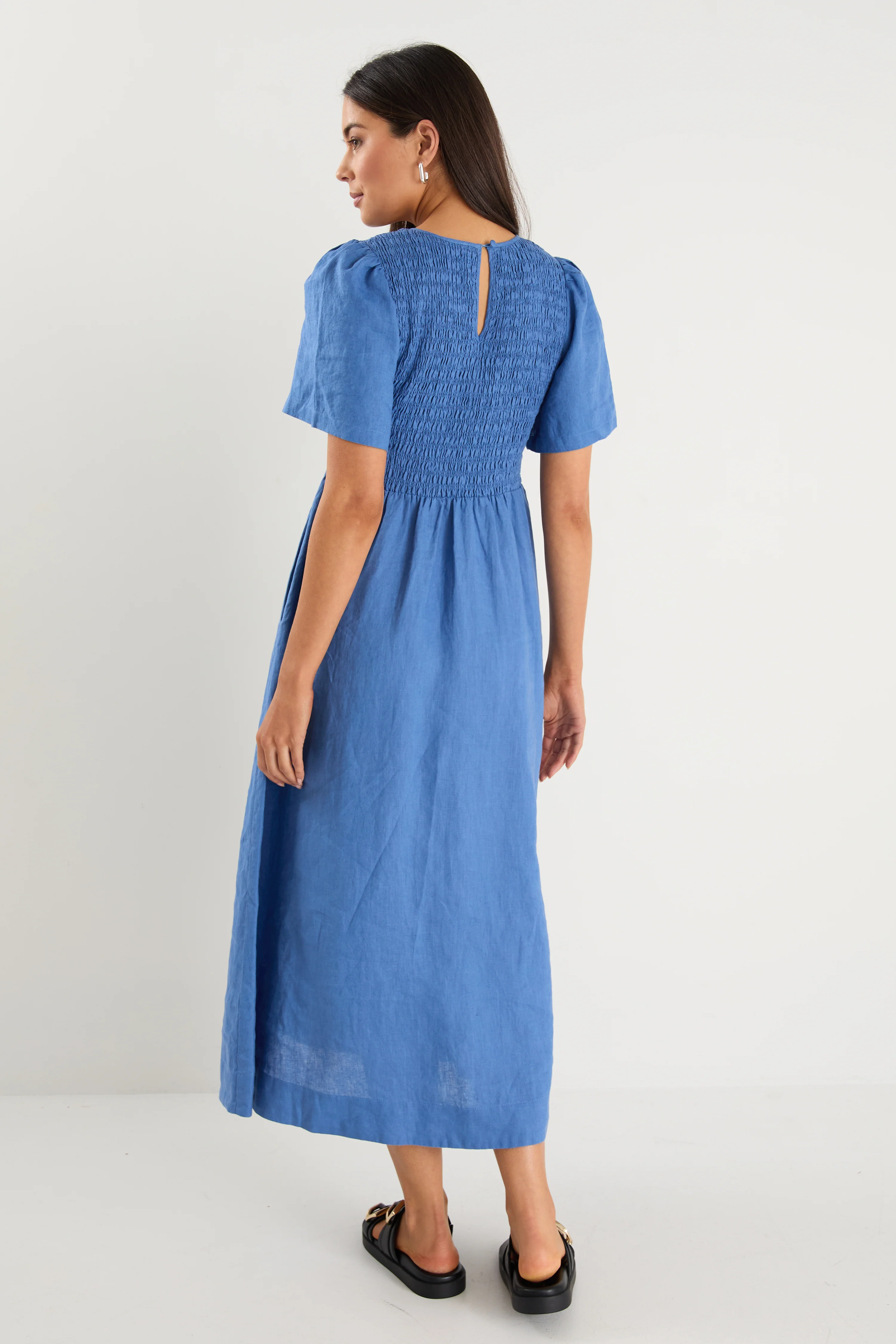 Wren Cornflower Blue Linen SS Shirred Bodice Midi Dress - Image 6