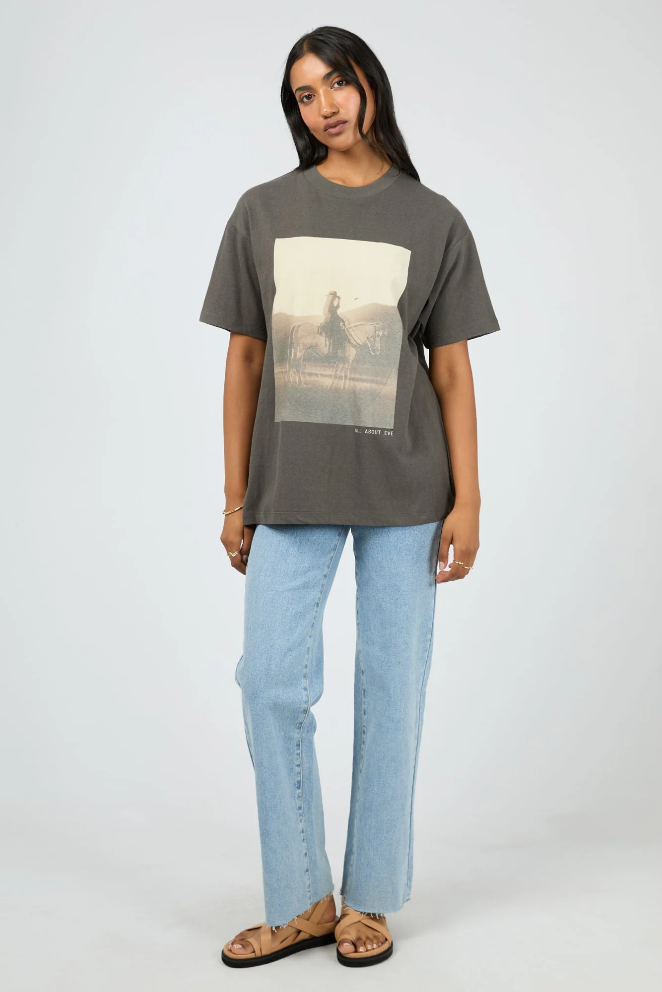 Yellowstone Charcoal Digital Print Relaxed Tee - Image 4