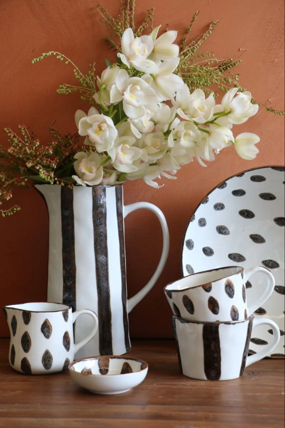Zanzibar Spotted Black and White Mug - Image 2