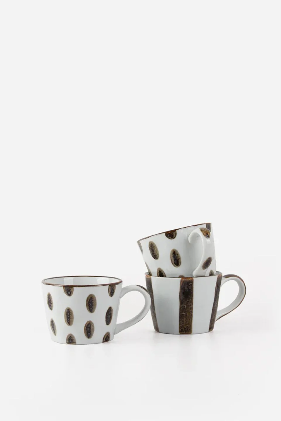 Zanzibar Spotted Black and White Mug - Image 3